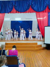 Концертная программа "Миром правит доброта"